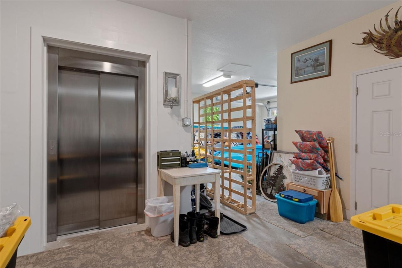 6762 E Richard Drive, Weeki Wachee, FL 34607 Photo