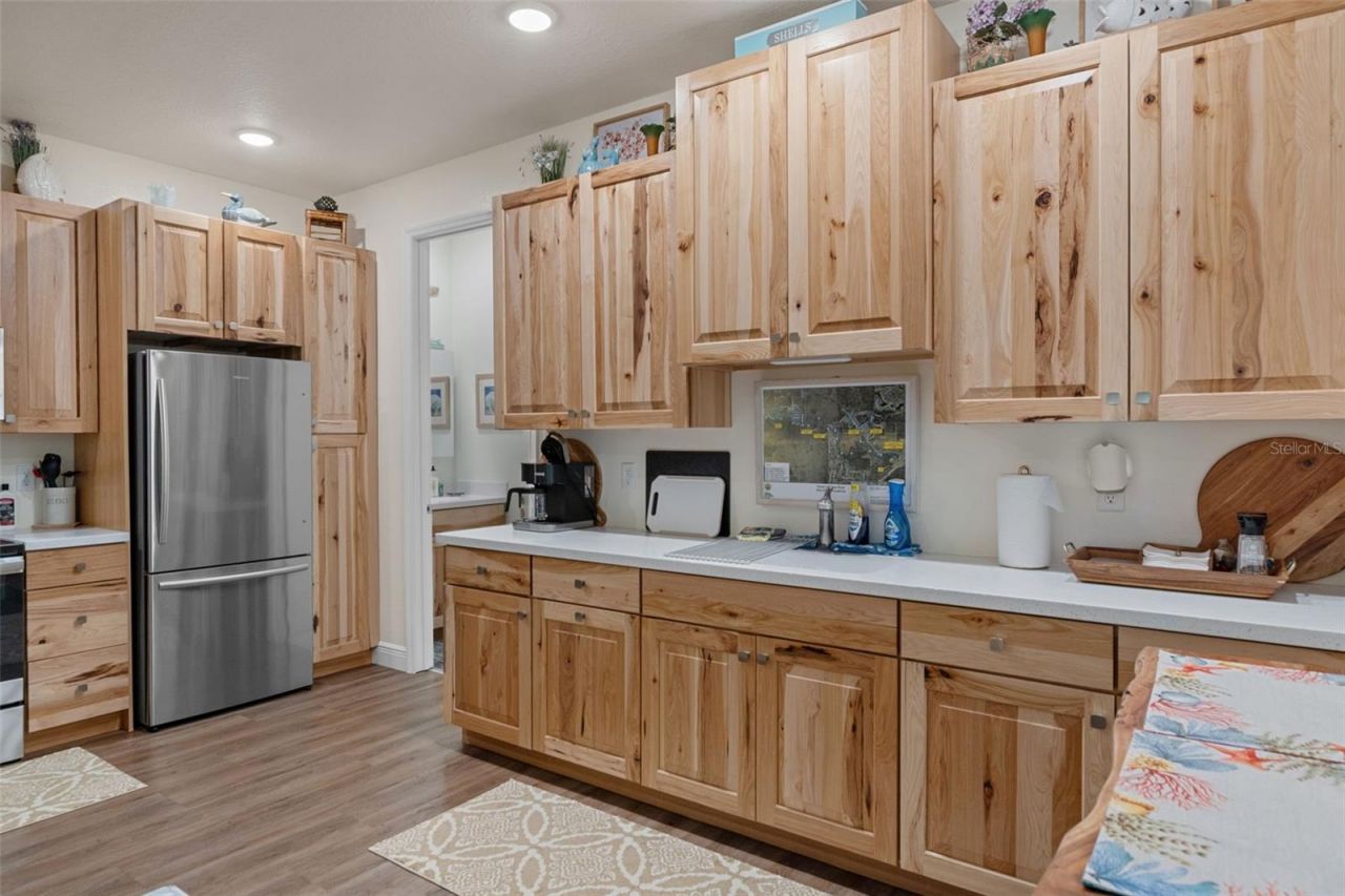 6762 E Richard Drive, Weeki Wachee, FL 34607 Photo