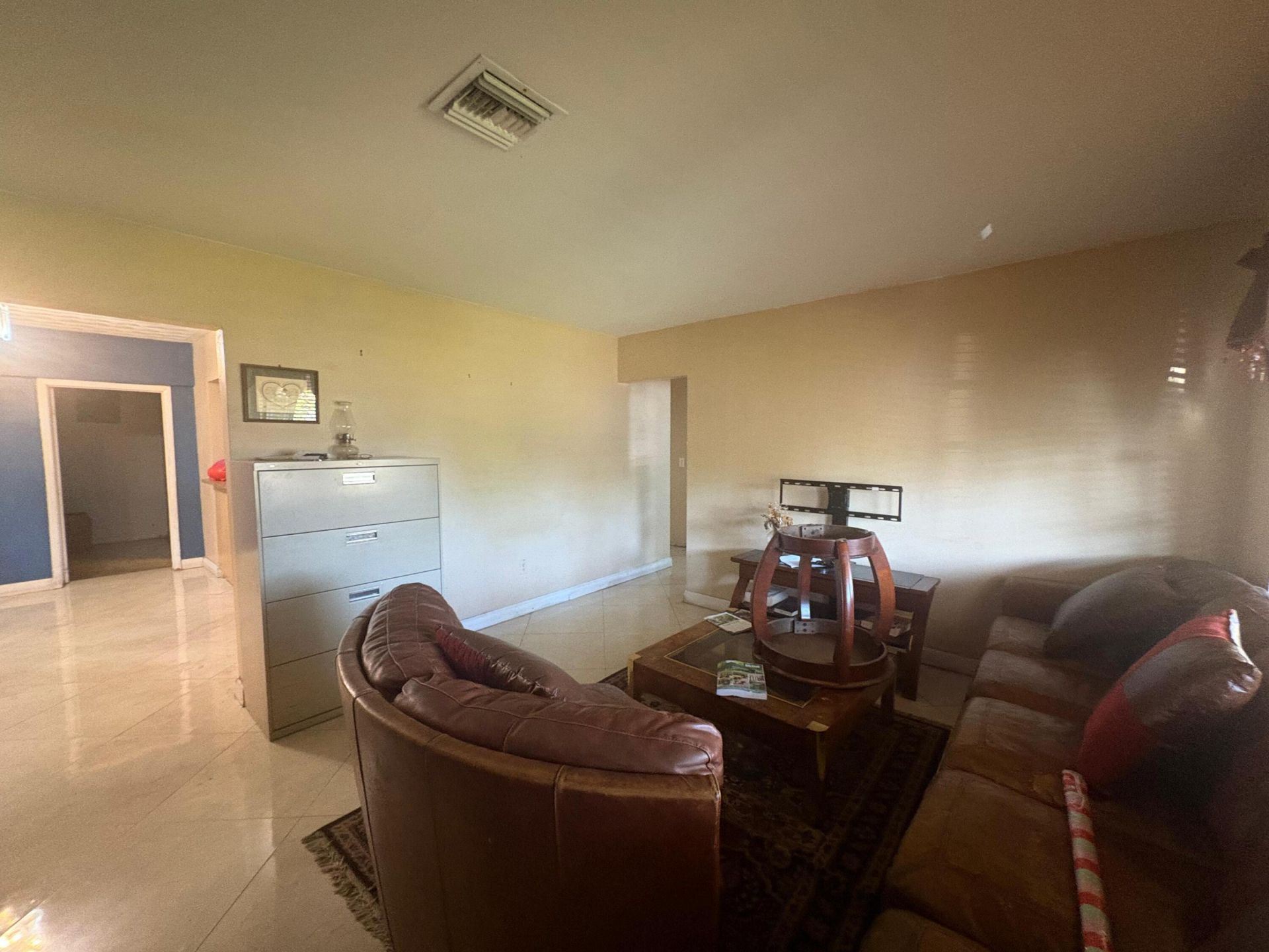 1165 NW 108th Terrace, Miami, FL 33168 Photo