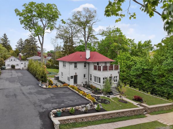 109 W Park Avenue , Pearl River, NY 10965
