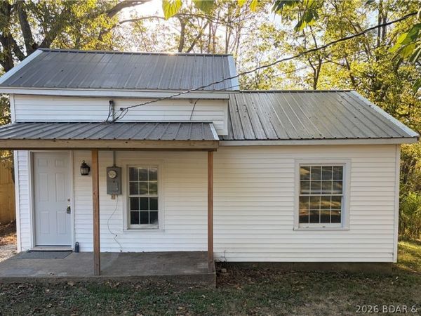 815 Hwy 42, Iberia, MO 65486