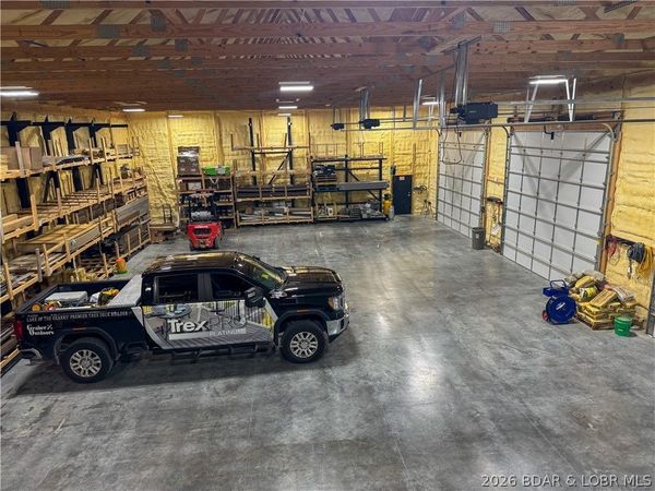14899 Hwy C , Versailles, MO 65084
