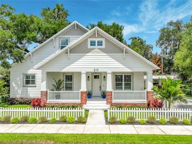 217 W BAY STREET, WINTER GARDEN, FL 34787