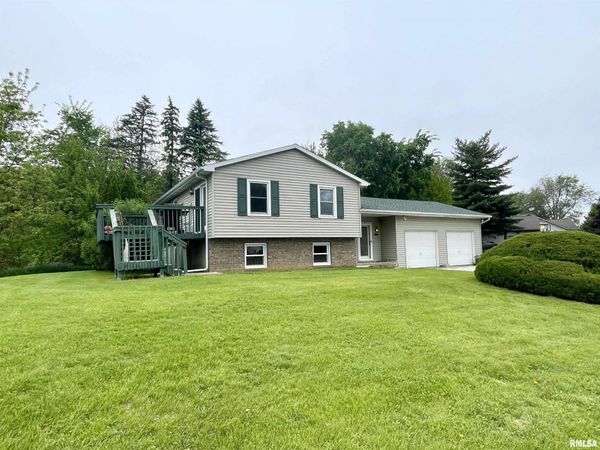 5121 S SIR LIONEL Court, Mapleton, IL 61547