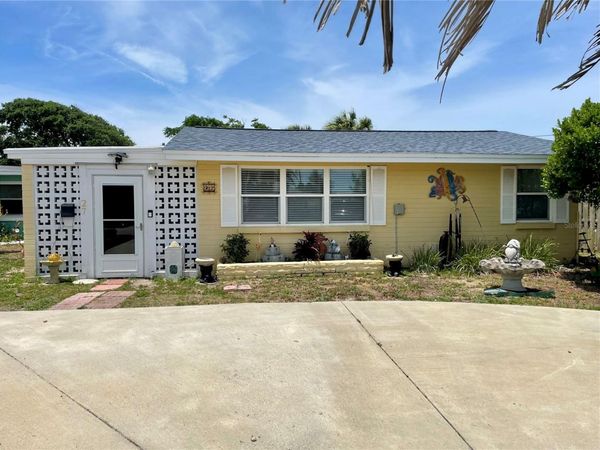 27 ALAMANDA DRIVE , ORMOND BEACH, FL 32176
