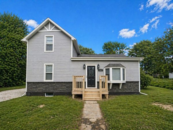 401 S Washington Street , Saybrook, IL 61770