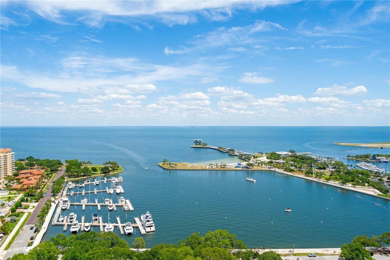 400 Beach Drive Ne, Unit 2605, Saint Petersburg, FL 33701 Photo