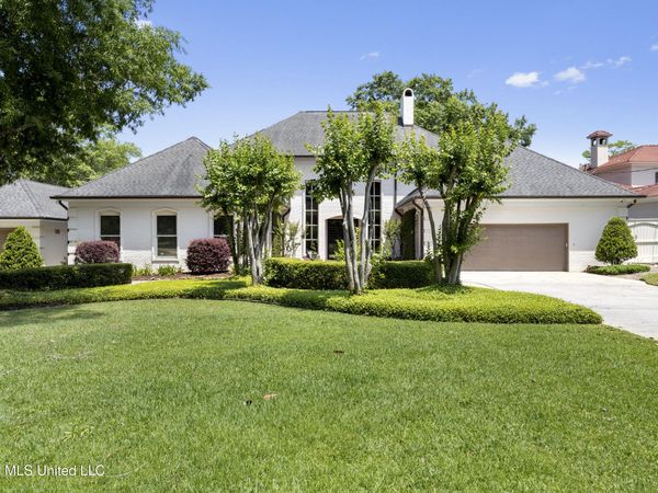 112 Bayou Circle, Gulfport, MS 39507