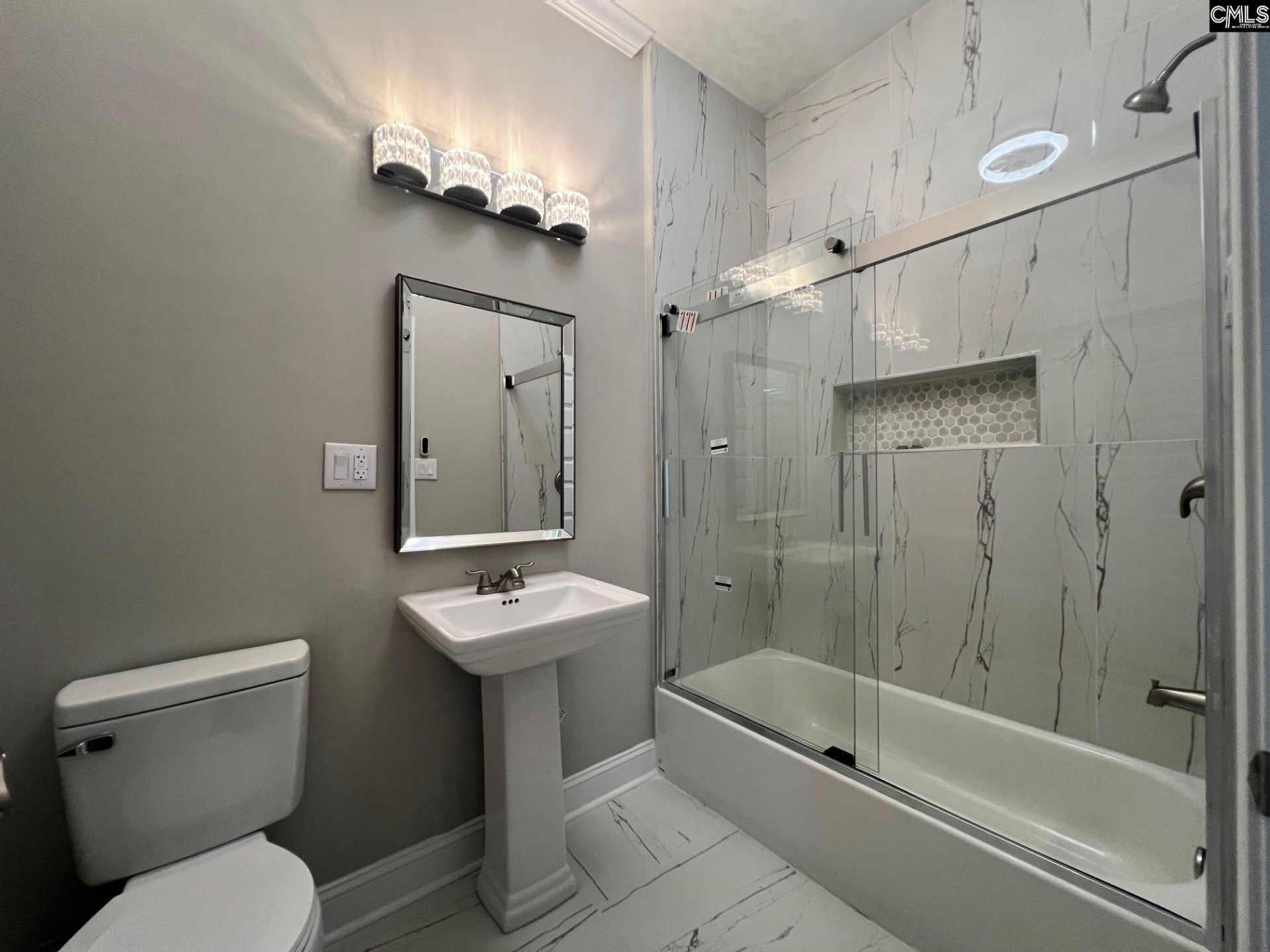 1722 Oak Street  Photo 19