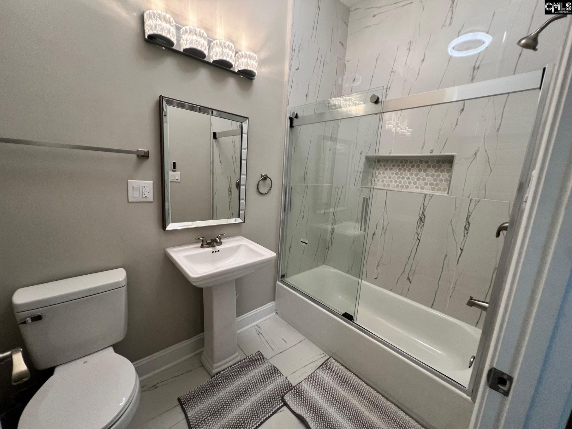 1722 Oak Street  Photo 25