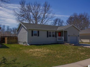 13631 Guildford Street , Waverly, NE 68462