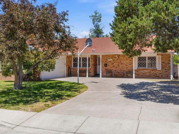7107 Seminole Road NE, Albuquerque, NM 87110