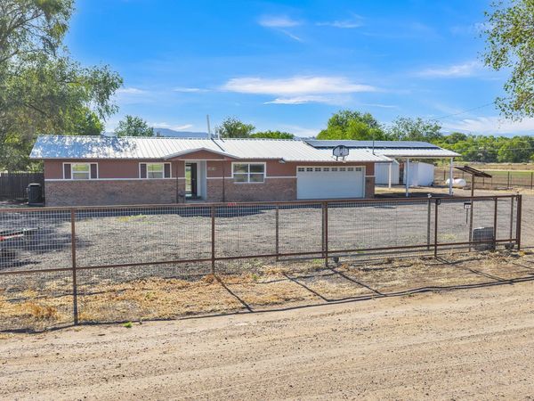 11 Coyote Lane , Los Lunas, NM 87031