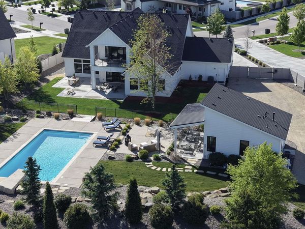 6521 S Pemberley Way, Meridian, ID 83642