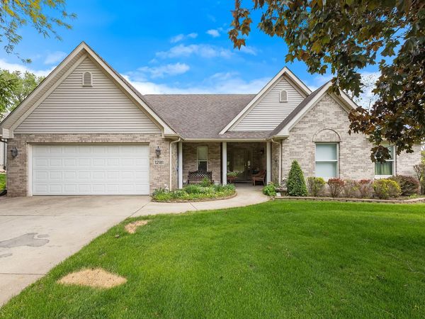 12181 N 332 E , Unit 46, DeMotte, IN 46310