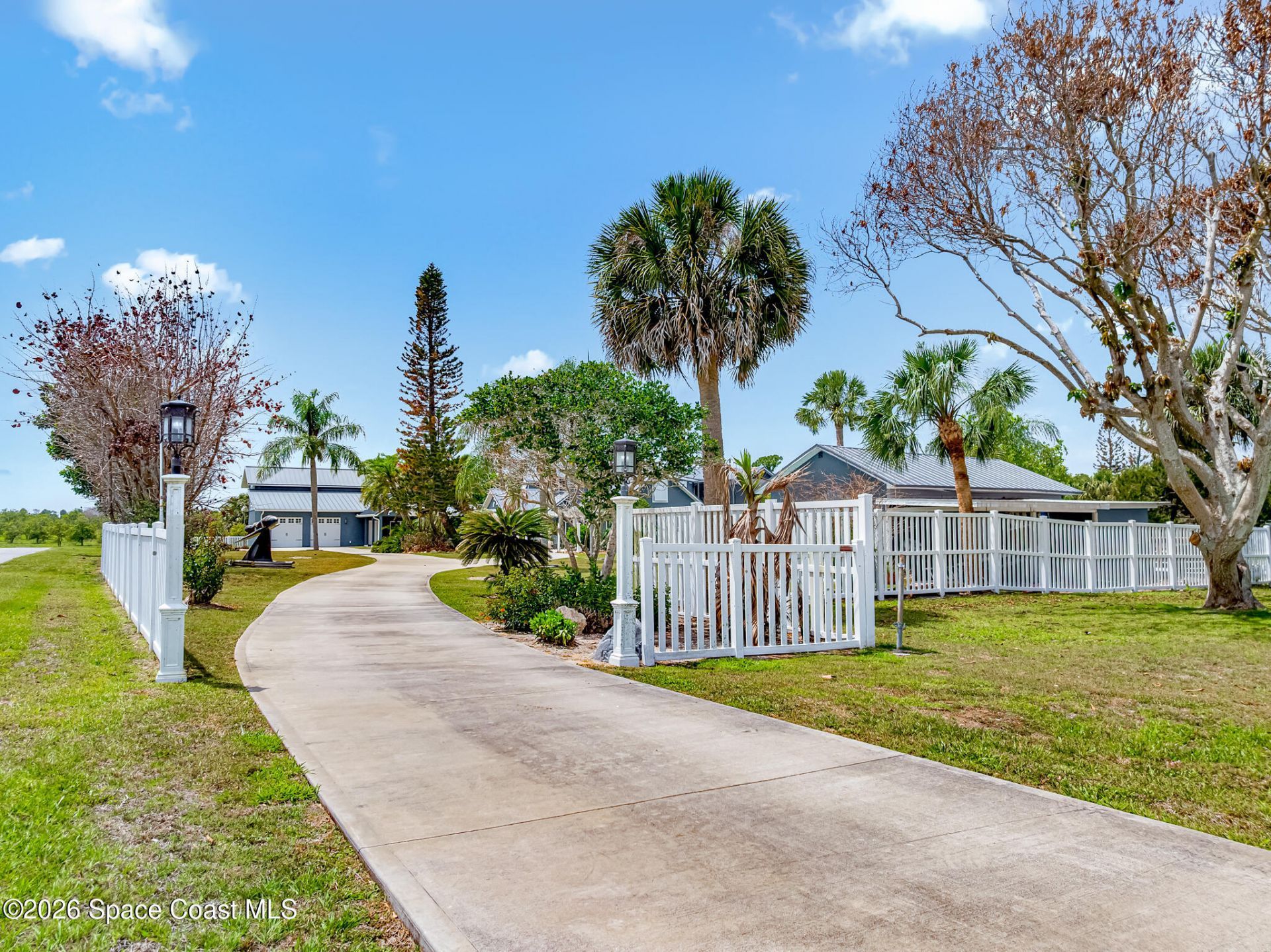 2955 N Tropical Trail, Merritt Island, FL 32953 Photo