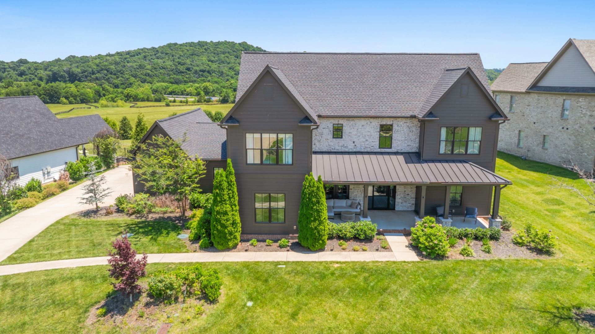 6594 Windmill Dr, College Grove, TN 37046 Main Photo