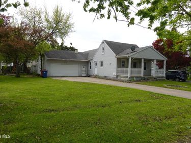 5229 Pageland Drive, Toledo, OH 43611