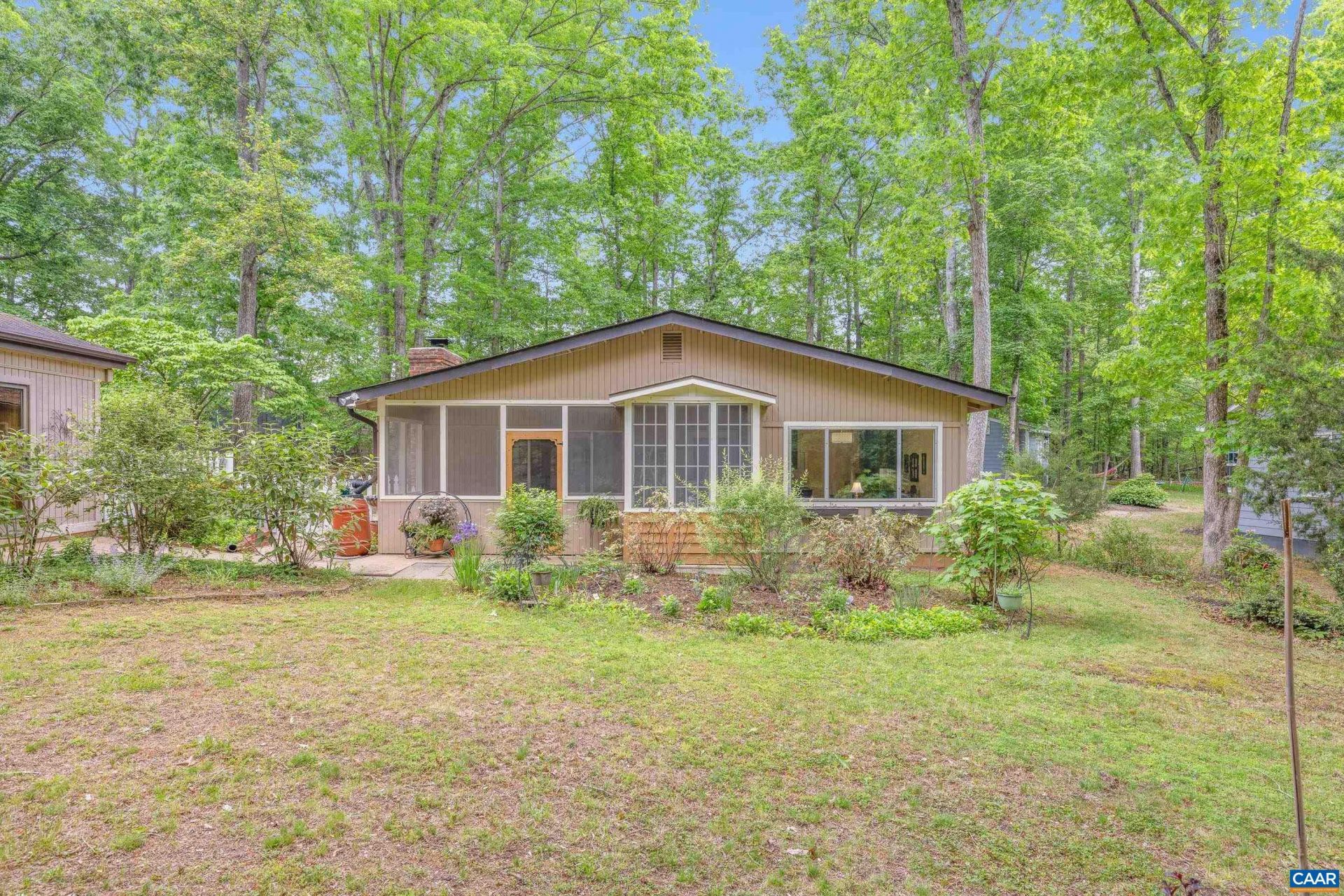 9 Glen Burnie Rd, Palmyra, VA 22963 Main Photo