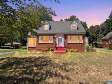 210 GORDON AVE W, Gordonsville, VA 22942