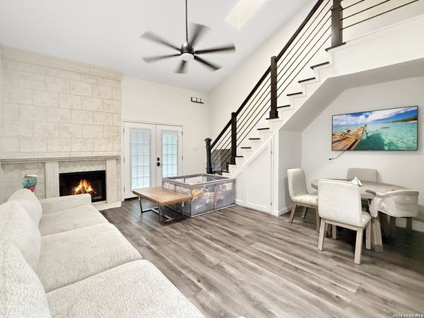 4107 MEDICAL DR, Unit 4205, San Antonio, TX 78229