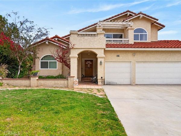 6953 Dover Court, Highland, CA 92346