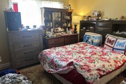 3410 Plantation Dr photo 4