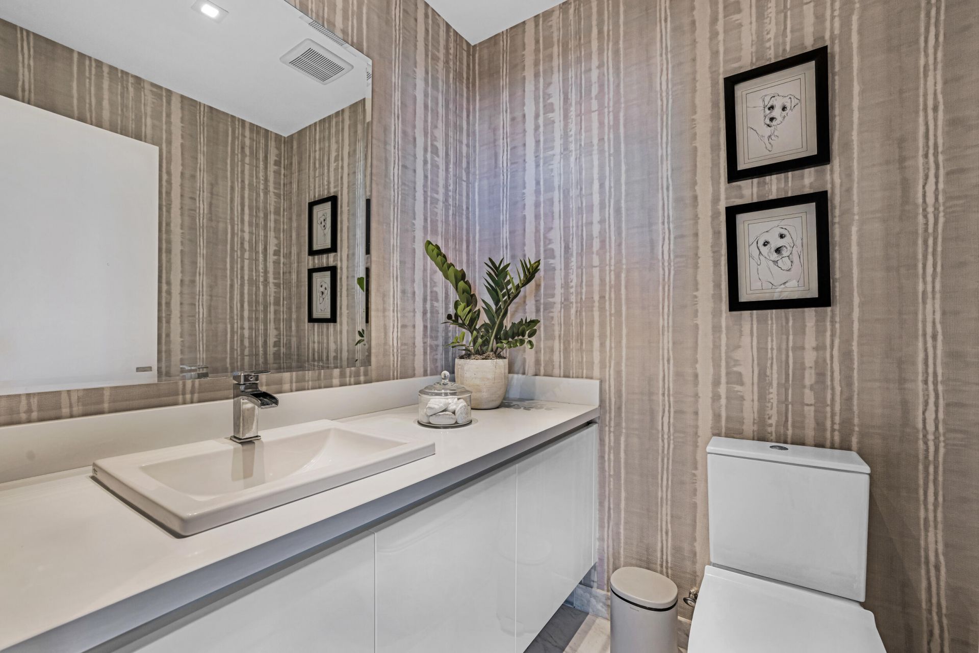 701 N Fort Lauderdale Beach Boulevard, Unit 406, Fort Lauderdale, FL 33304 Photo