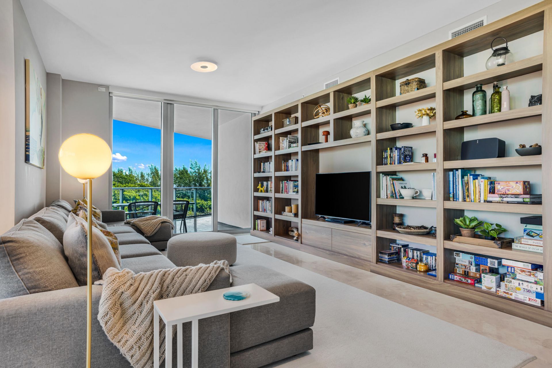 701 N Fort Lauderdale Beach Boulevard, Unit 406, Fort Lauderdale, FL 33304 Photo