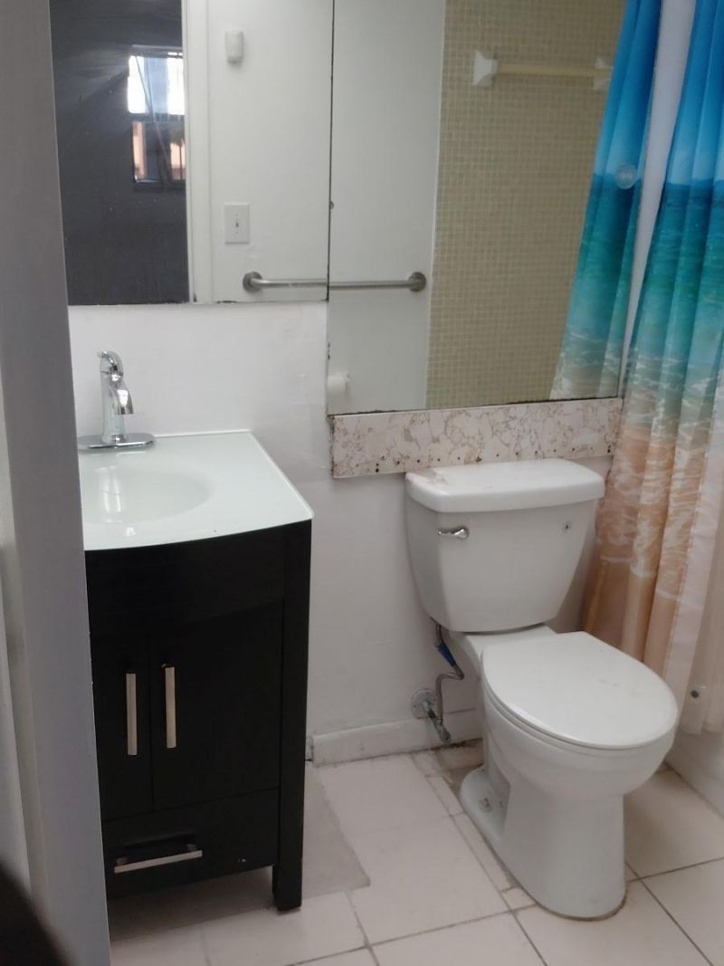 8460 Sunrise Lakes Boulevard, Sunrise, FL 33322 Photo