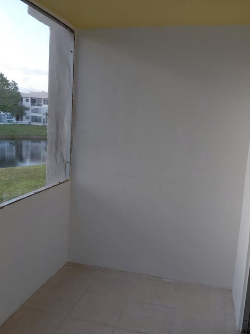 8460 Sunrise Lakes Boulevard, Sunrise, FL 33322 Photo