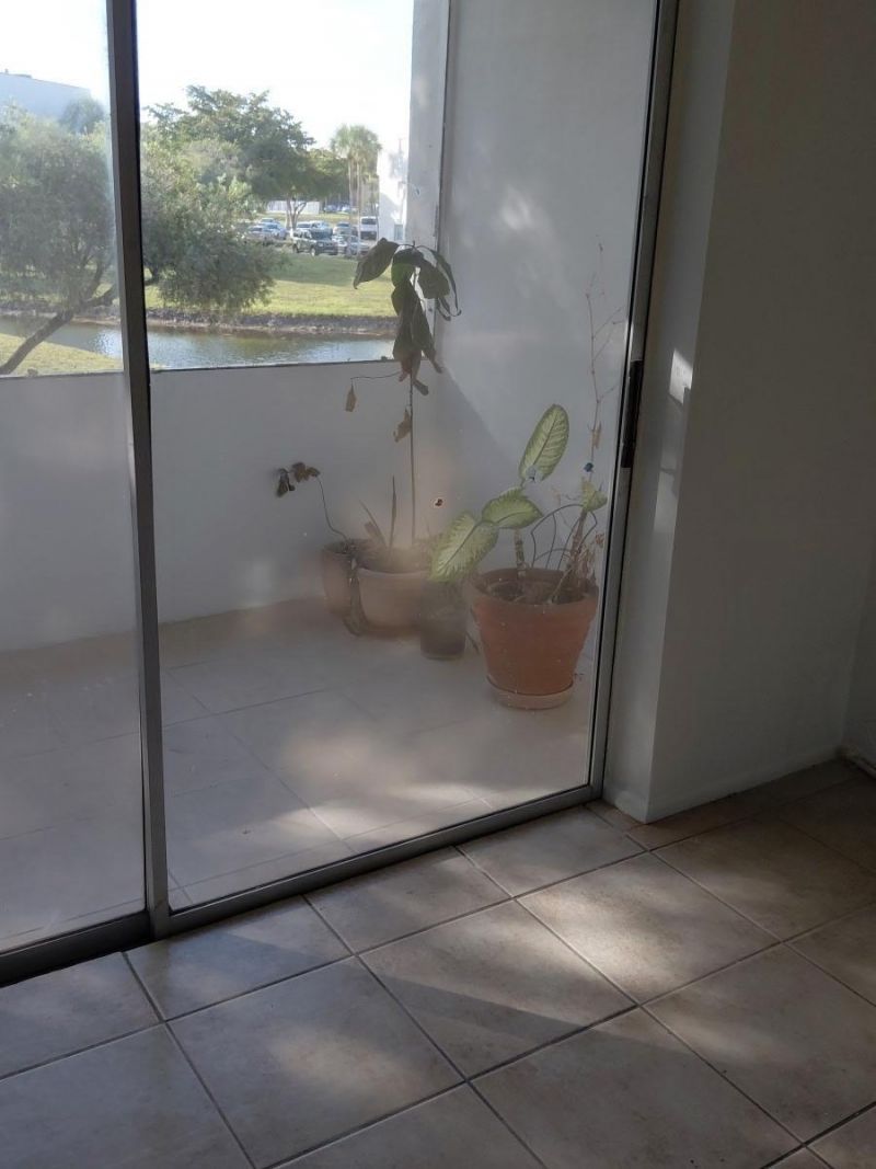 8460 Sunrise Lakes Boulevard, Sunrise, FL 33322 Photo