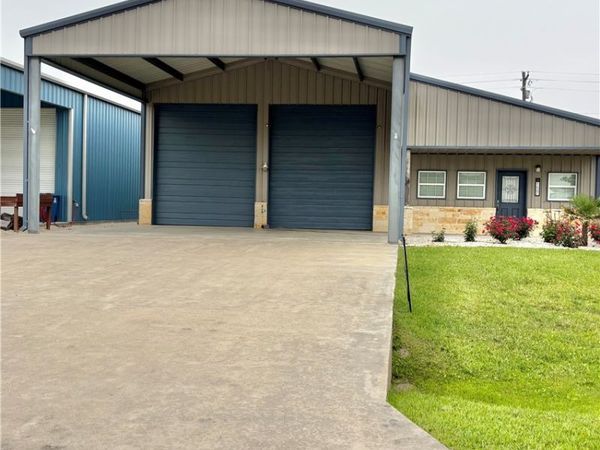 157 Coastal Oaks Loop , Port O'Connor, TX 77982