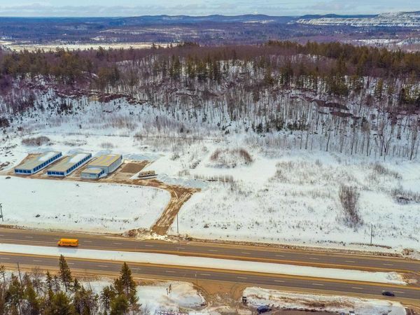 801-851 E US 41 Highway, Negaunee, MI 49866