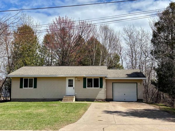 2038 Van Evera Avenue, Marquette, MI 49855