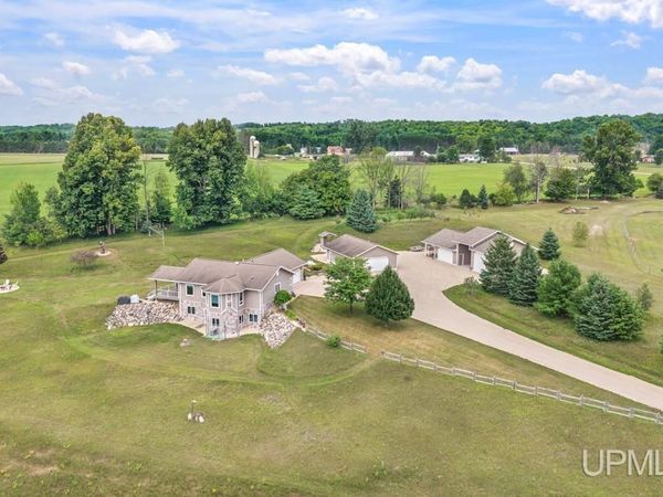 N2069 Stone Cliff Drive, Norway Twp, MI 49870