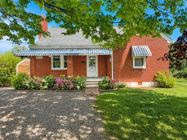 703 vine ST , Bedford, VA 24523