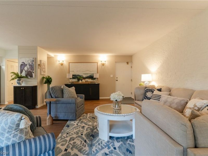 935 Canyon View Road , Unit 202, Sagamore Hills, OH 44067 Photo 8