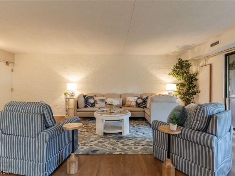935 Canyon View Road , Unit 202, Sagamore Hills, OH 44067 Photo 9