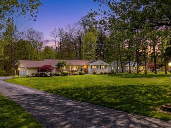31540 Cedar Road , Pepper Pike, OH 44124