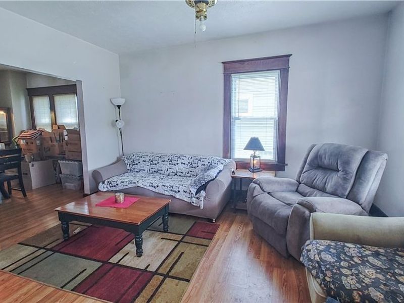 370 Elm Street , Struthers, OH 44471 Photo 4