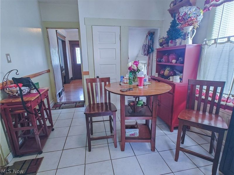 370 Elm Street , Struthers, OH 44471 Photo 6