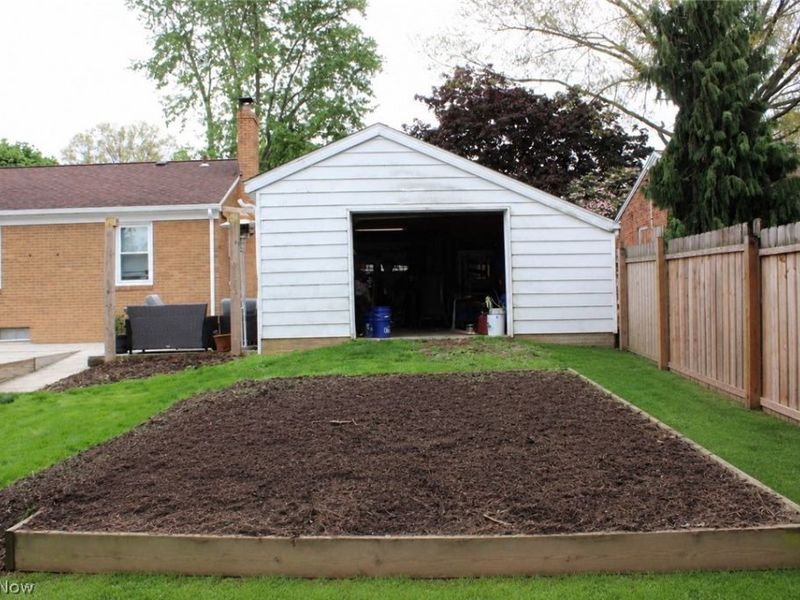 1715 W Western Avenue , Alliance, OH 44601 Photo 7