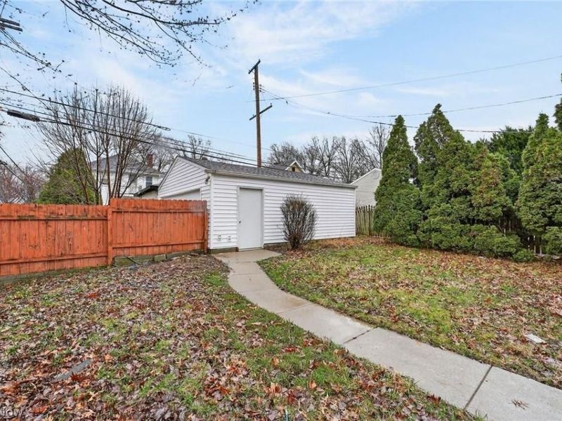3377 W 131st Street , Cleveland, OH 44111 Photo 32