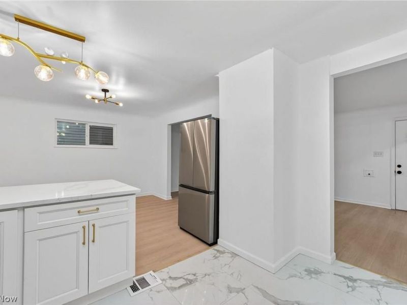 3377 W 131st Street , Cleveland, OH 44111 Photo 6