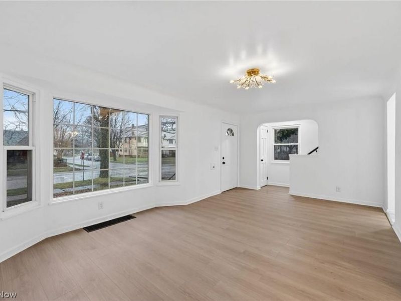 3377 W 131st Street , Cleveland, OH 44111 Photo 9