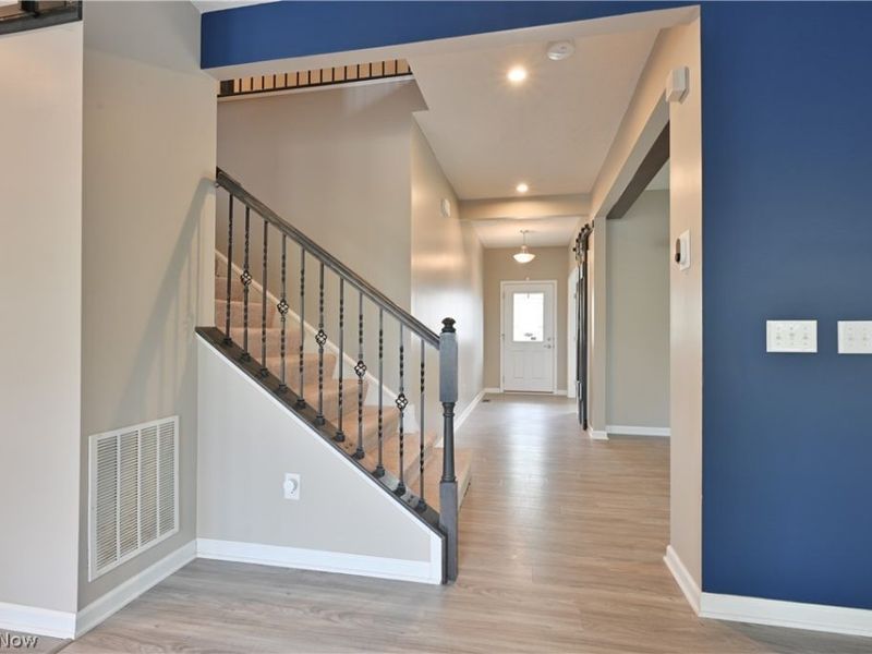 38816 Coronado Avenue , Avon, OH 44011 Photo 2