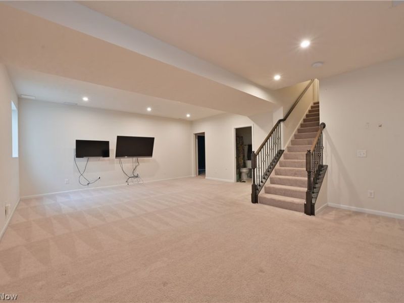 38816 Coronado Avenue , Avon, OH 44011 Photo 37