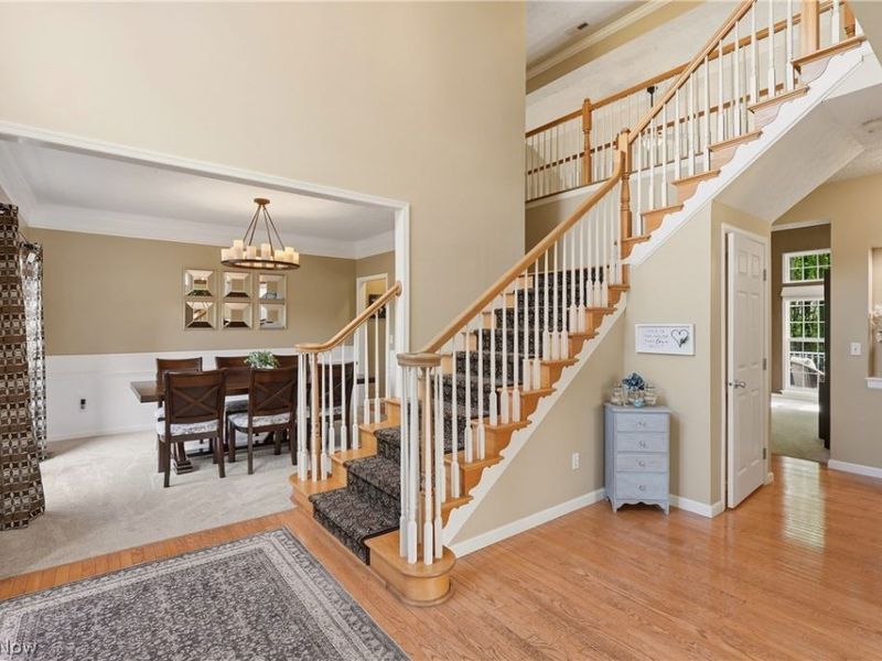 9181 Millstream Circle , Olmsted Falls, OH 44138 Photo 4