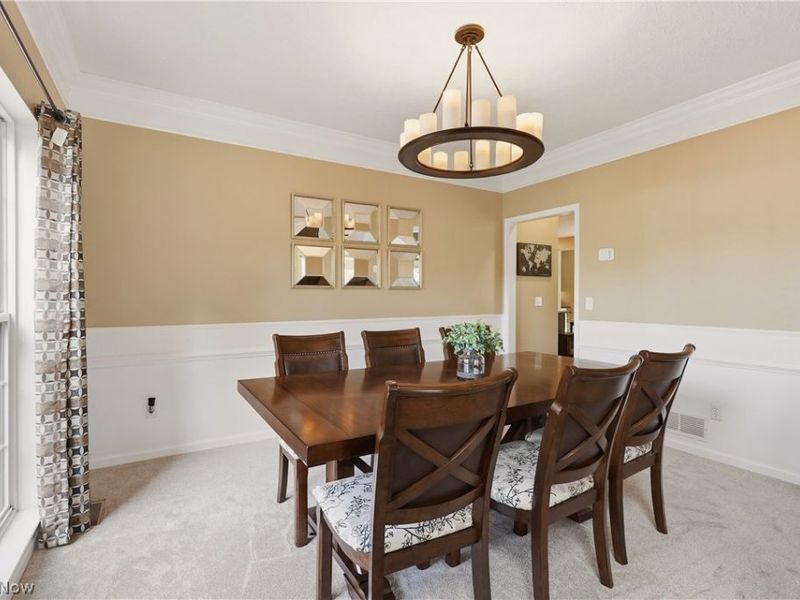 9181 Millstream Circle , Olmsted Falls, OH 44138 Photo 5